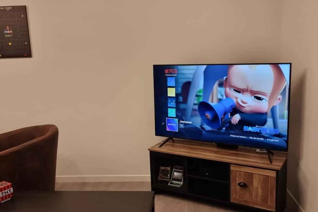Belle Maison Climatisee Renovee Pac-Man Entre Collegues, Amis, Famille - Barbecue - Netflix - Prime - Baby Foot 50Cts Saint-Seurin-sur-l'Isle ภายนอก รูปภาพ